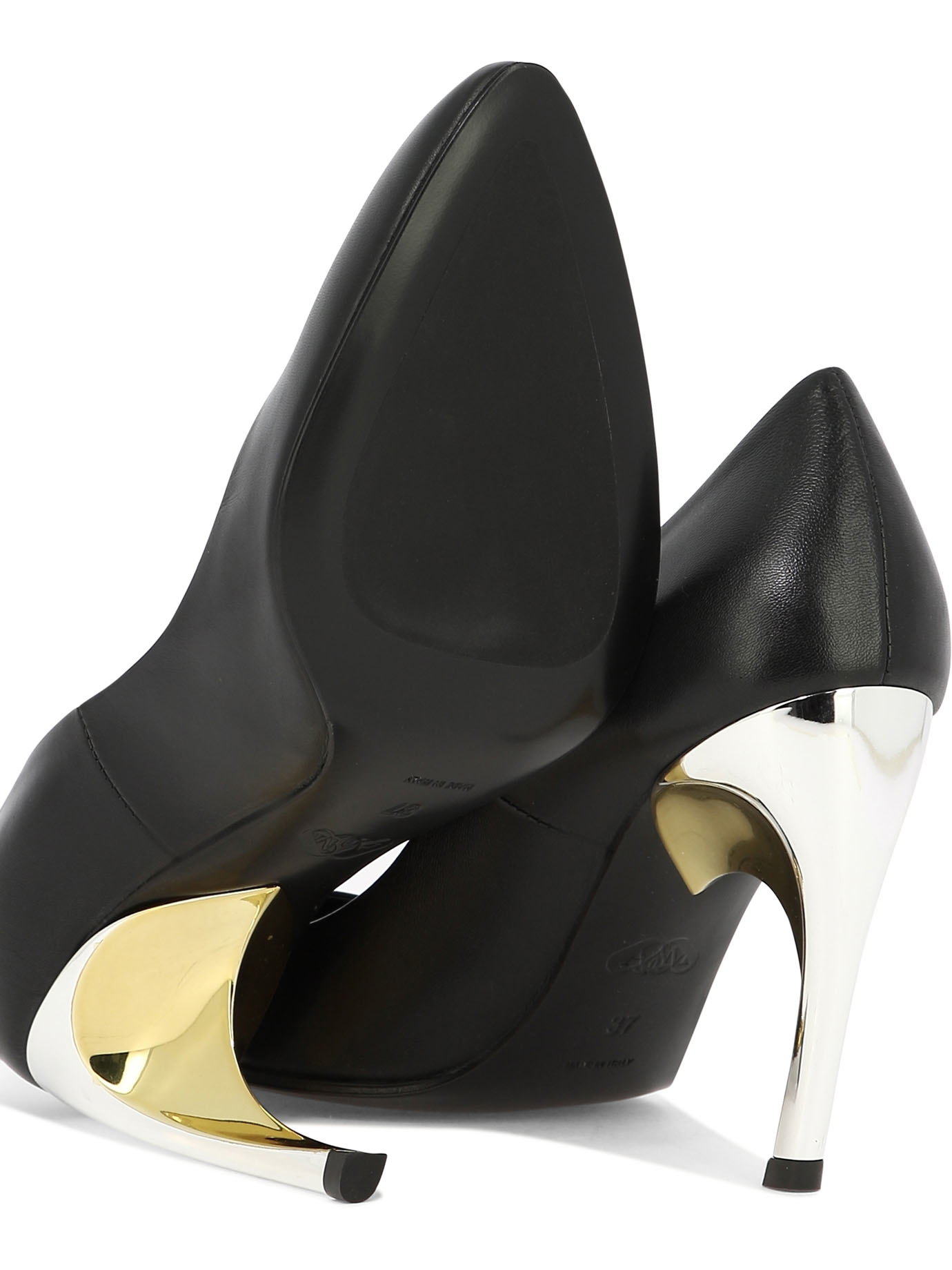 ALEXANDER MCQUEEN Black   Armadillo pumps